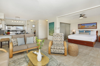 Lake House Beachfront, Sweeping Ocean Views, AC, FREE Parking and Wi-Fi, Washlet!, , on Oahu - Honolulu in Hawaii - Lakehouse Vacation Rental - Lake Home for rent on LakeHouseVacations.com