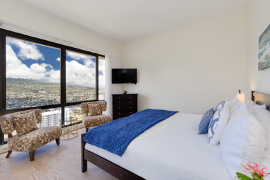 Lake House Fabulous Diamond Head and Ocean views from this two-bedroom penthouse suite!, , on Oahu - Honolulu in Hawaii - Lakehouse Vacation Rental - Lake Home for rent on LakeHouseVacations.com