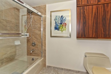 Lake House Luxurious Ocean view 2-bed2-bath condo with Pool, Wi-Fi, Parking., , on Oahu - Honolulu in Hawaii - Lakehouse Vacation Rental - Lake Home for rent on LakeHouseVacations.com