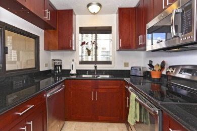 Lake House Luxurious Ocean view 2-bed2-bath condo with Pool, Wi-Fi, Parking., , on Oahu - Honolulu in Hawaii - Lakehouse Vacation Rental - Lake Home for rent on LakeHouseVacations.com