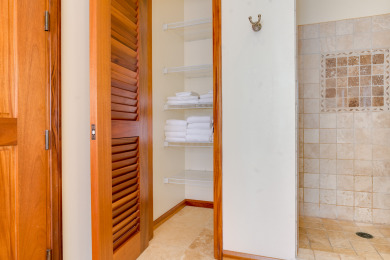 Lake House HUGE Luxury Suite in Waikiki! Full Kitchen & Pool! Great for Families!, , on Oahu - Honolulu in Hawaii - Lakehouse Vacation Rental - Lake Home for rent on LakeHouseVacations.com