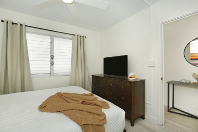 Lake House Modern condo in Heart of Waikiki! 1 block to beach, AC, Wi-Fi, free parking!, , on Oahu - Honolulu in Hawaii - Lakehouse Vacation Rental - Lake Home for rent on LakeHouseVacations.com