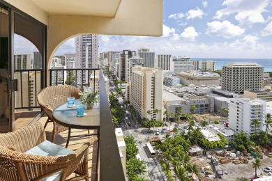Lake House REMODELED Corner Unit with Ocean Views, 1 Free Parking, Wi-Fi, WasherDryer!, , on Oahu - Honolulu in Hawaii - Lakehouse Vacation Rental - Lake Home for rent on LakeHouseVacations.com