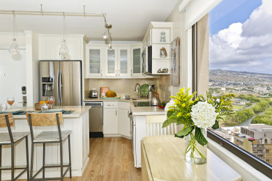 Lake House REMODELED Corner Unit with Ocean Views, 1 Free Parking, Wi-Fi, WasherDryer!, , on Oahu - Honolulu in Hawaii - Lakehouse Vacation Rental - Lake Home for rent on LakeHouseVacations.com