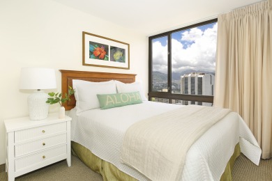 Lake House Amazing Diamond Head View, Free Wi-Fi, Pool, Gym, and more!, , on Oahu - Honolulu in Hawaii - Lakehouse Vacation Rental - Lake Home for rent on LakeHouseVacations.com