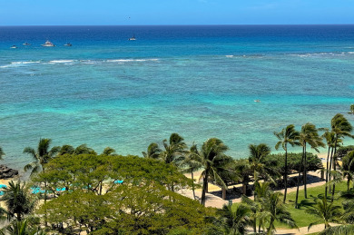 Lake House Million-Dollar Ocean Views! Steps from Beach! Full Kitchen, , on Oahu - Honolulu in Hawaii - Lakehouse Vacation Rental - Lake Home for rent on LakeHouseVacations.com