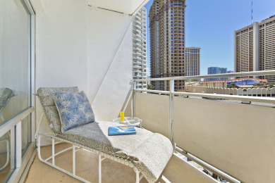 Lake House Luxury OceansideBeauty, FREE ParkingWi-Fi, 22, AC, WD, Washlet, Sleeps 6, , on Oahu - Honolulu in Hawaii - Lakehouse Vacation Rental - Lake Home for rent on LakeHouseVacations.com