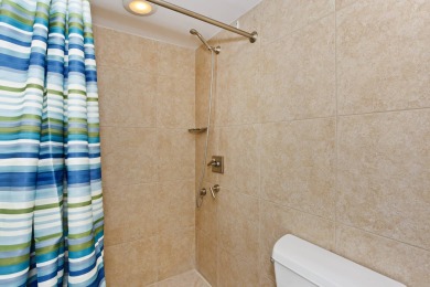 Lake House Luxury OceansideBeauty, FREE ParkingWi-Fi, 22, AC, WD, Washlet, Sleeps 6, , on Oahu - Honolulu in Hawaii - Lakehouse Vacation Rental - Lake Home for rent on LakeHouseVacations.com