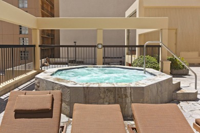 Lake House Sweeping Ocean Views! Gorgeously Renovated Luxury Suite! Free Parking & Pool!, , on Oahu - Honolulu in Hawaii - Lakehouse Vacation Rental - Lake Home for rent on LakeHouseVacations.com