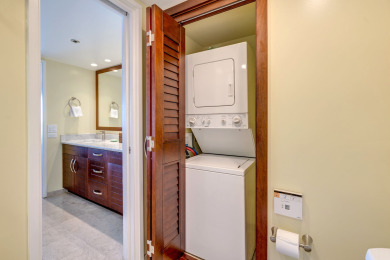 Lake House Sweeping Ocean Views! Gorgeously Renovated Luxury Suite! Free Parking & Pool!, , on Oahu - Honolulu in Hawaii - Lakehouse Vacation Rental - Lake Home for rent on LakeHouseVacations.com
