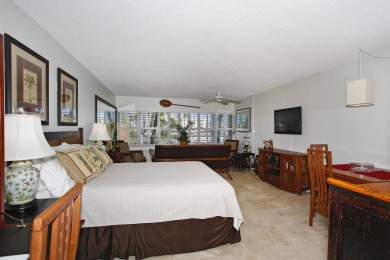 Lake House Beachfront Diamond Head views, Quiet End of Waikiki with SwimmingSurfing!, , on Oahu - Honolulu in Hawaii - Lakehouse Vacation Rental - Lake Home for rent on LakeHouseVacations.com