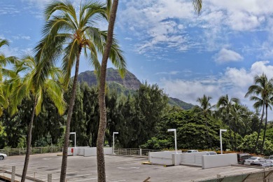 Lake House Beachfront Diamond Head views, Quiet End of Waikiki with SwimmingSurfing!, , on Oahu - Honolulu in Hawaii - Lakehouse Vacation Rental - Lake Home for rent on LakeHouseVacations.com
