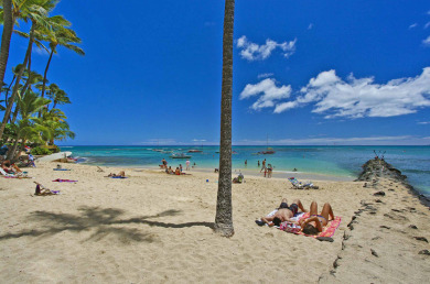 Lake House Upgraded Beachfront Studio on Quiet Waikiki beach with SwimmingSurfing!, , on Oahu - Honolulu in Hawaii - Lakehouse Vacation Rental - Lake Home for rent on LakeHouseVacations.com