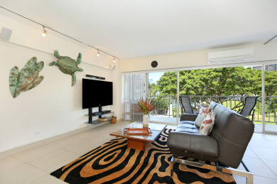 Lake House Ocean View Luxury Rental at Waikiki Shore #303! Steps to Beach!, , on Oahu - Honolulu in Hawaii - Lakehouse Vacation Rental - Lake Home for rent on LakeHouseVacations.com