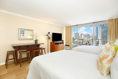 Lake House Heart of Waikiki studio with kitchenette, AC, FREE parking & Wi-Fi!, , on Oahu - Honolulu in Hawaii - Lakehouse Vacation Rental - Lake Home for rent on LakeHouseVacations.com