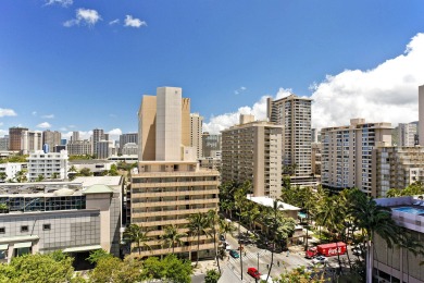 Lake House Heart of Waikiki studio with kitchenette, AC, FREE parking & Wi-Fi!, , on Oahu - Honolulu in Hawaii - Lakehouse Vacation Rental - Lake Home for rent on LakeHouseVacations.com