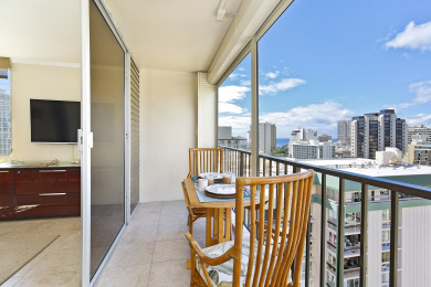 Lake House High Floor, Partial Ocean View! Bedroom AC, WD, Wi-Fi, Pool, FREE Parking!, , on Oahu - Honolulu in Hawaii - Lakehouse Vacation Rental - Lake Home for rent on LakeHouseVacations.com