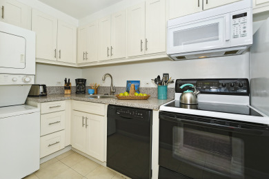 Lake House Washlets! AC, WasherDryer, Dishwasher, Wi-Fi, Pool, and 1 FREE Parking!, , on Oahu - Honolulu in Hawaii - Lakehouse Vacation Rental - Lake Home for rent on LakeHouseVacations.com