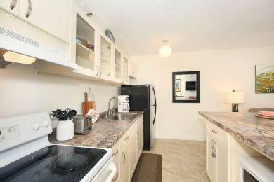 Lake House Partial Ocean View Condo - Free Parking and Wi-Fi!, , on Oahu - Honolulu in Hawaii - Lakehouse Vacation Rental - Lake Home for rent on LakeHouseVacations.com