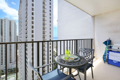 Lake House Partial Ocean View, one-bedroom with AC, Wi-Fi, parking, short walk to beach!, , on Oahu - Honolulu in Hawaii - Lakehouse Vacation Rental - Lake Home for rent on LakeHouseVacations.com