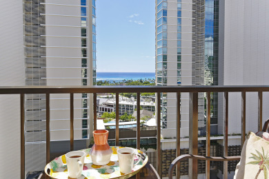 Lake House Secure 1-bedroom with full kitchen, Washlet, parking & oceansunset views!, , on Oahu - Honolulu in Hawaii - Lakehouse Vacation Rental - Lake Home for rent on LakeHouseVacations.com
