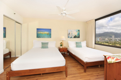 Lake House Mountain view deluxe vacation rental, AC, close to beach, WiFi, pool, parking, , on Oahu - Honolulu in Hawaii - Lakehouse Vacation Rental - Lake Home for rent on LakeHouseVacations.com