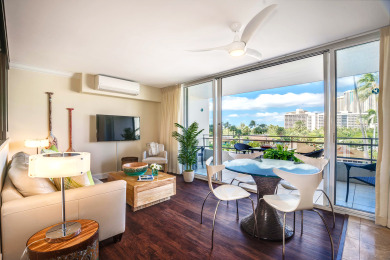 Lake House Central Waikiki! Large lanai, close 2 beach! Fireworks! WASHLET! Sleeps 6!, , on Oahu - Honolulu in Hawaii - Lakehouse Vacation Rental - Lake Home for rent on LakeHouseVacations.com