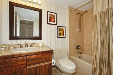 Lake House INCREDIBLE OCEAN VIEW! AC, Wi-Fi, Pool, FREE Valet Parking, Steps to Beach!, , on Oahu - Honolulu in Hawaii - Lakehouse Vacation Rental - Lake Home for rent on LakeHouseVacations.com