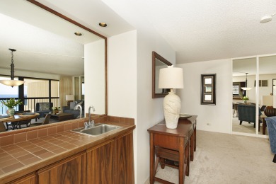 Lake House INCREDIBLE OCEAN VIEW! AC, Wi-Fi, Pool, FREE Valet Parking, Steps to Beach!, , on Oahu - Honolulu in Hawaii - Lakehouse Vacation Rental - Lake Home for rent on LakeHouseVacations.com