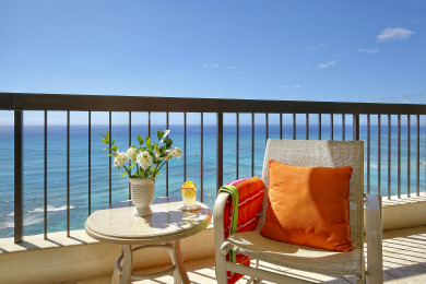 Lake House Amazing OCEAN VIEWS, Full Kitchen, WasherDryer, Pool, Newly Renovated 2018, , on Oahu - Honolulu in Hawaii - Lakehouse Vacation Rental - Lake Home for rent on LakeHouseVacations.com