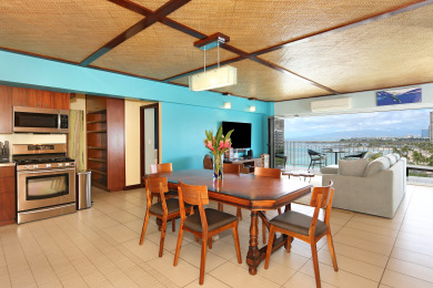 Lake House Luxurious BEACHFRONT Condo with Fabulous Ocean Views at Waikiki Shore!, , on Oahu - Honolulu in Hawaii - Lakehouse Vacation Rental - Lake Home for rent on LakeHouseVacations.com