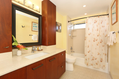 Lake House Luxurious BEACHFRONT Condo with Fabulous Ocean Views at Waikiki Shore!, , on Oahu - Honolulu in Hawaii - Lakehouse Vacation Rental - Lake Home for rent on LakeHouseVacations.com