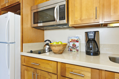Lake House Ocean View plus central AC, 5-10 minute walk to beach! Sleeps 4., , on Oahu - Honolulu in Hawaii - Lakehouse Vacation Rental - Lake Home for rent on LakeHouseVacations.com