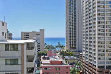 Lake House Ocean View plus central AC, 5-10 minute walk to beach! Sleeps 4., , on Oahu - Honolulu in Hawaii - Lakehouse Vacation Rental - Lake Home for rent on LakeHouseVacations.com