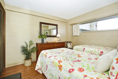 Lake House Ocean View plus central AC, 5-10 minute walk to beach! Sleeps 4., , on Oahu - Honolulu in Hawaii - Lakehouse Vacation Rental - Lake Home for rent on LakeHouseVacations.com