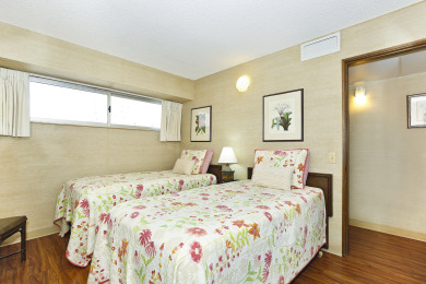 Lake House Ocean View plus central AC, 5-10 minute walk to beach! Sleeps 4., , on Oahu - Honolulu in Hawaii - Lakehouse Vacation Rental - Lake Home for rent on LakeHouseVacations.com