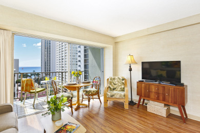 Lake House Ocean View plus central AC, 5-10 minute walk to beach! Sleeps 4., , on Oahu - Honolulu in Hawaii - Lakehouse Vacation Rental - Lake Home for rent on LakeHouseVacations.com