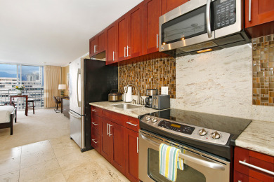 Lake House Stylish Waikiki Condo! Kitchen, CityMountain Views, Close to Everything!, , on Oahu - Honolulu in Hawaii - Lakehouse Vacation Rental - Lake Home for rent on LakeHouseVacations.com