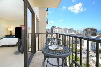 Lake House Partial Ocean View! Toto Washlet, FREE Parking, WasherDryer, Wi-Fi! Sleeps 4, , on Oahu - Honolulu in Hawaii - Lakehouse Vacation Rental - Lake Home for rent on LakeHouseVacations.com