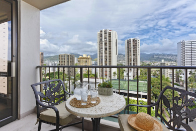 Lake House Beautiful Ko'olau Mountain Views! AC, Free Wi-Fi, Pool!, , on Oahu - Honolulu in Hawaii - Lakehouse Vacation Rental - Lake Home for rent on LakeHouseVacations.com