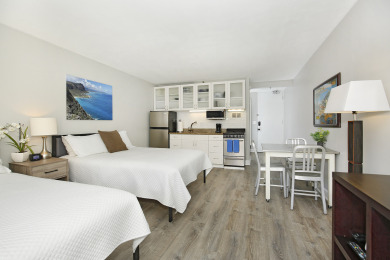 Lake House UPGRADED studio with kitchenette, AC, one FREE parking and Wi-Fi!, , on Oahu - Honolulu in Hawaii - Lakehouse Vacation Rental - Lake Home for rent on LakeHouseVacations.com