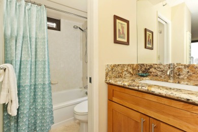 Lake House Peak-a-Boo Ocean View from Lanai, AC, Wi-Fi, Parking, Pool, Close to Beach!, , on Oahu - Honolulu in Hawaii - Lakehouse Vacation Rental - Lake Home for rent on LakeHouseVacations.com