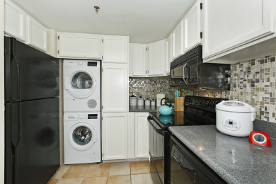 Lake House Large Penthouse 1 Bdr2 Bath with Washlets, Wi-Fi, AC, FREE Parking, , on Oahu - Honolulu in Hawaii - Lakehouse Vacation Rental - Lake Home for rent on LakeHouseVacations.com
