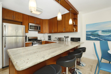 Lake House Beautiful 2-bedroom condo, sleeps 6, washerdryer and one free parking!, , on Oahu - Honolulu in Hawaii - Lakehouse Vacation Rental - Lake Home for rent on LakeHouseVacations.com