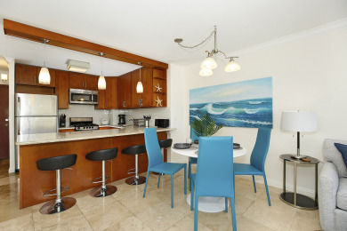 Lake House Beautiful 2-bedroom condo, sleeps 6, washerdryer and one free parking!, , on Oahu - Honolulu in Hawaii - Lakehouse Vacation Rental - Lake Home for rent on LakeHouseVacations.com