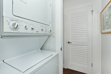 Lake House REMODELED! Ocean View 1-Bedroom, Kitchen, WasherDryer, AC, Wi-Fi, Sleeps 4., , on Oahu - Honolulu in Hawaii - Lakehouse Vacation Rental - Lake Home for rent on LakeHouseVacations.com