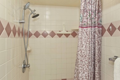 Lake House Ocean View! AC, Wi-Fi, 5-min. walk to beach., , on Oahu - Honolulu in Hawaii - Lakehouse Vacation Rental - Lake Home for rent on LakeHouseVacations.com