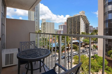Lake House Breezy Corner Studio with AC & Kitchenette. FREE Parking, Wi-Fi, near Beach!, , on Oahu - Honolulu in Hawaii - Lakehouse Vacation Rental - Lake Home for rent on LakeHouseVacations.com