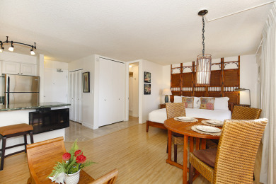 Lake House Beautiful eco-friendly studio with washerdryer, one FREE parking and Wi-Fi!, , on Oahu - Honolulu in Hawaii - Lakehouse Vacation Rental - Lake Home for rent on LakeHouseVacations.com