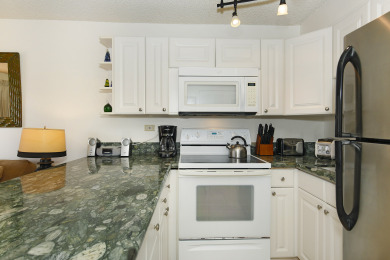 Lake House Beautiful eco-friendly studio with washerdryer, one FREE parking and Wi-Fi!, , on Oahu - Honolulu in Hawaii - Lakehouse Vacation Rental - Lake Home for rent on LakeHouseVacations.com